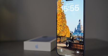 iOS 26.2 odmieni Liquid Glass. Na ekranie będzie czytelniej