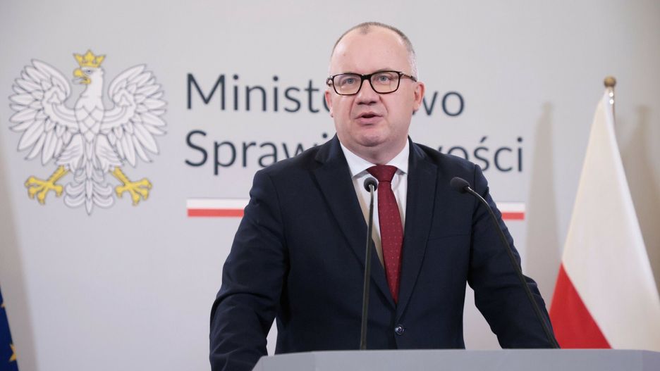 Og?oszenie programu ?awnik - to brzmi dumnie
Fot. Adam Burakowski/East News, Warszawa, 24.06.2024. Ogloszenie programu Lawnik - to brzmi dumnie. Konferencja prasowa ministra sprawiedliwosci prokuratora generalnego Adama Bodnara (n/z), lawniczki i przewodniczacej Stowarzyszenia Lawnikow Polskich Martyny Skibniewskiej i mecenasa Jaros?awa Gwizdaka.
Adam Burakowski