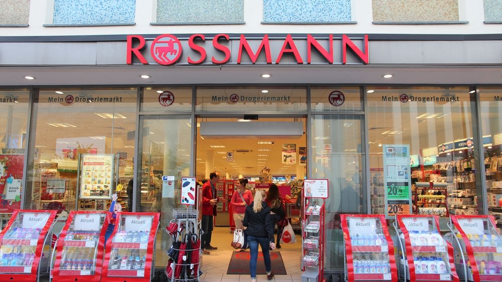 Nie, Rossmann nie rozdaje kuponów na Facebooku. To kolejny przekręt 1