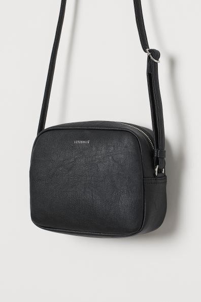 H&M - mała torebka na ramię za 59,99 zł