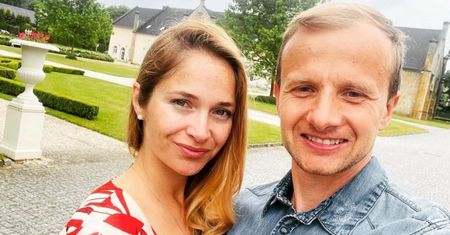 Marta Paszkin z "Rolnika" chwali się "sensualną sesją brzuszkową". Paweł Bodzianny nie był zachwycony tym pomysłem... (FOTO)
