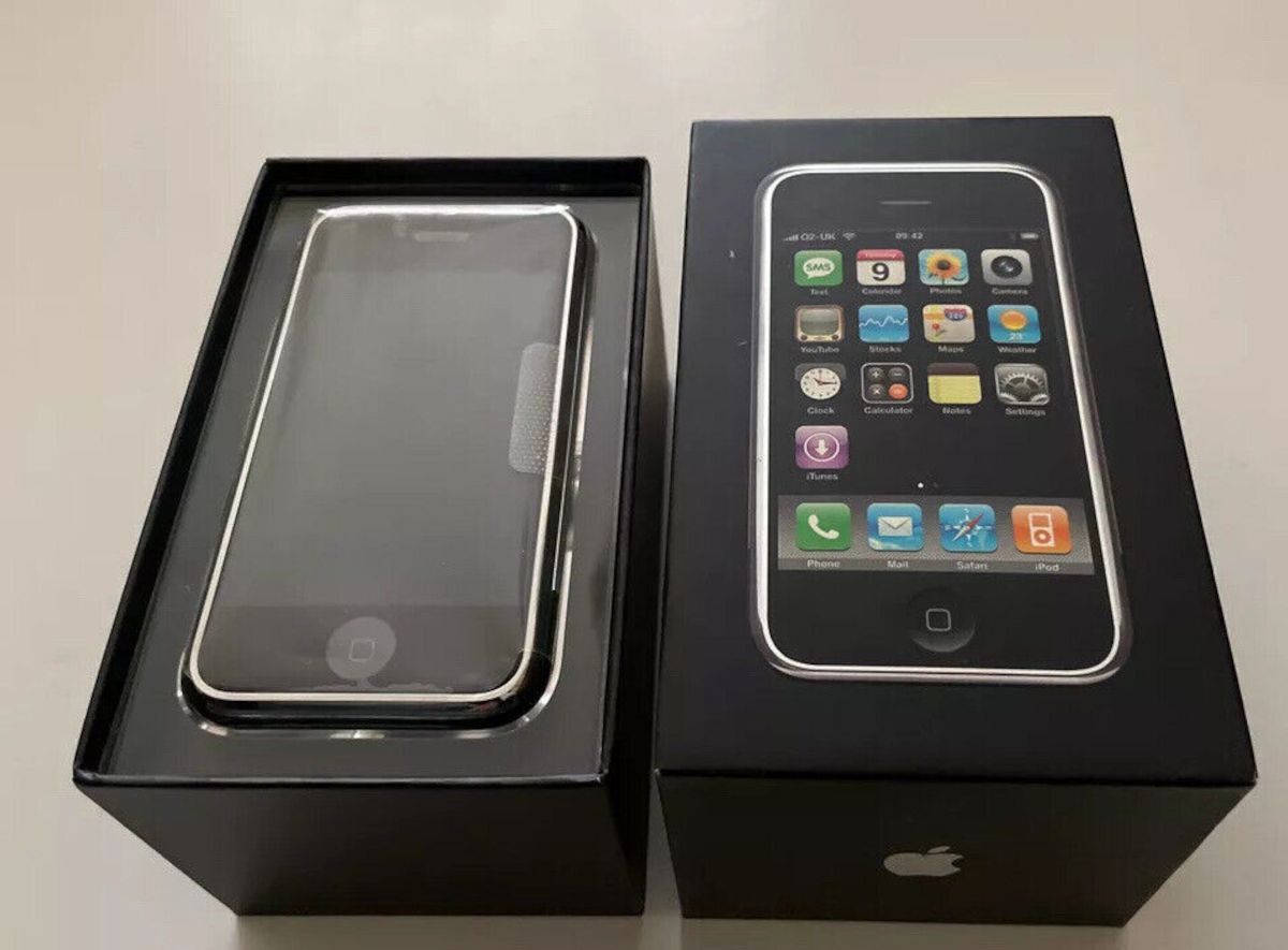 Sprzedał starego iPhone'a za cenę kawalerki. Wystarczyło zrobić z nim jedną rzecz