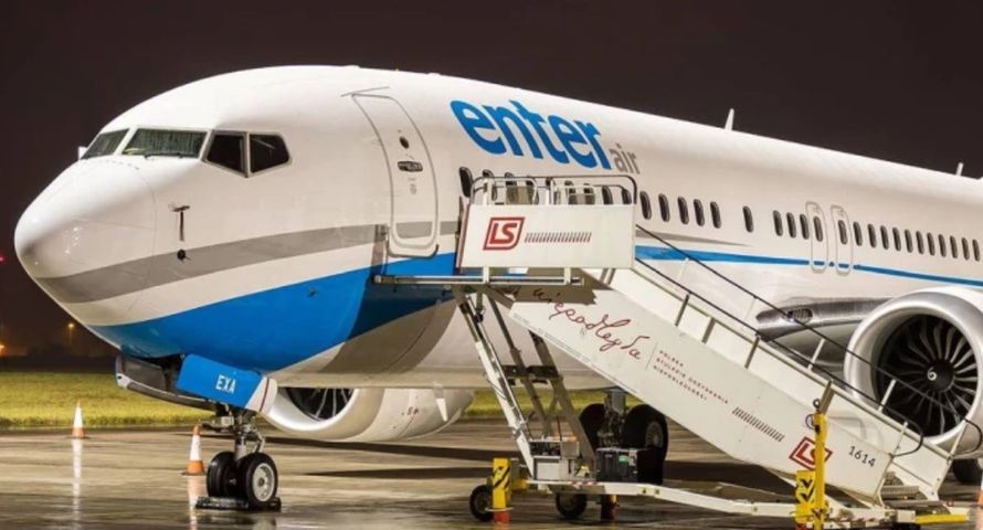 Polskie linie lotnicze wypłacą podróżnym rekompensaty. Urząd zdecydował