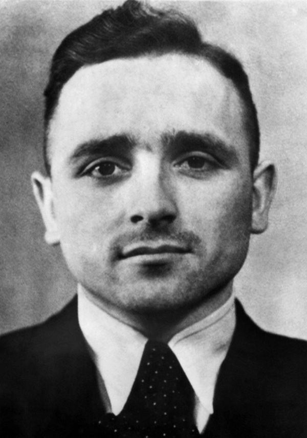 Klaus Barbie twierdził, że ukształtowało go trudne dzieciństwo 