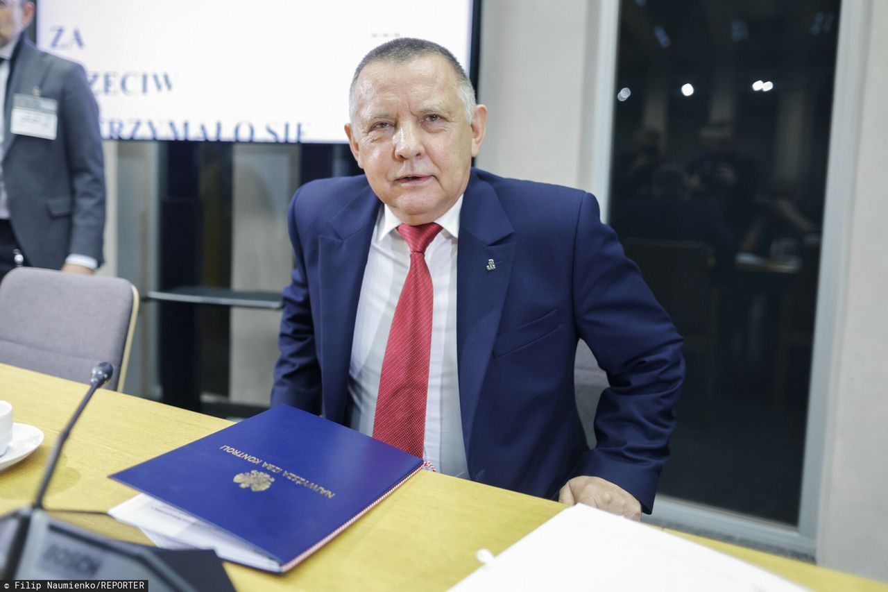 NIK: Tysiące Polaków oszukanych. Marian Banaś uruchamia prokuraturę ws. GetBack, RARS i PFR