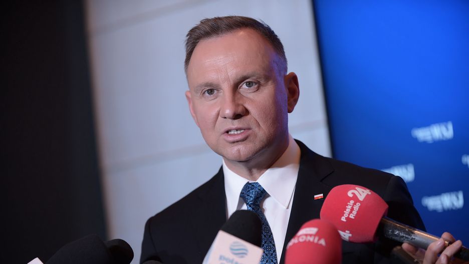 Andrzej Duda będzie musiał podjąć decyzję, co dalej z kontrowersyjną ustawą. 