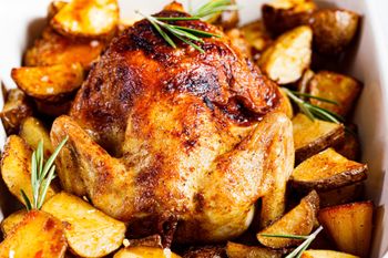 Moja rodzina uwielbia tak upieczonego kurczaka. Idealny, gdy temperatura za oknem na minusie