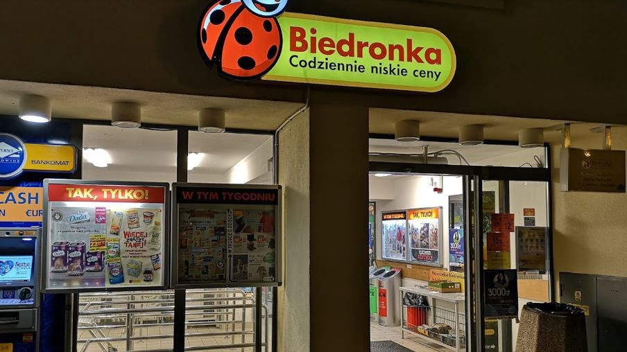 Kraków. Biedronka. Ochroniarz zaatakował jednego z klientów