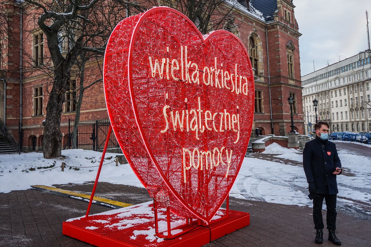 WOŚP zbiera coraz więcej (Photo by Michal Fludra/NurPhoto via Getty Images)