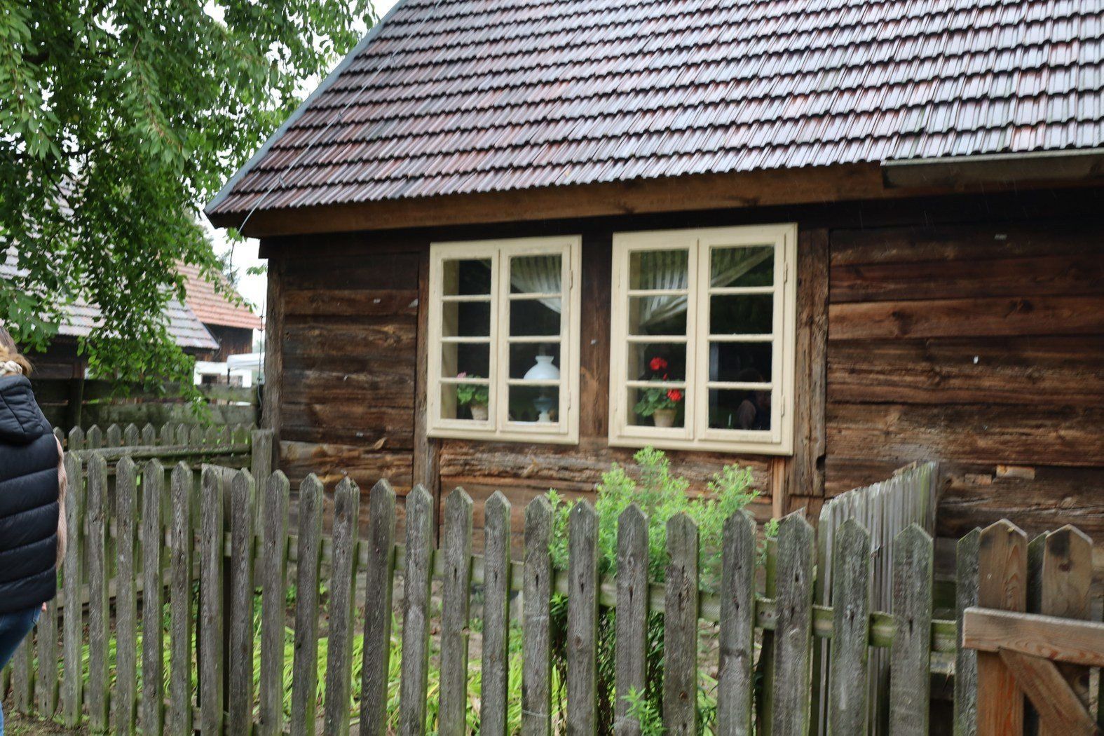 Zakończenie lata w Dziekanowicach! Niebo płakało z żalu, a zagrody szykują się do zimy