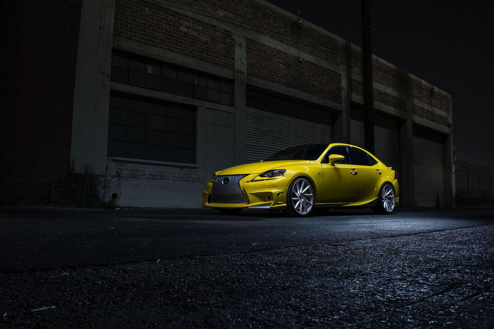 Lexus Vossen