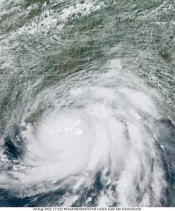 Huragan Ida zmienił się w burzę tropikalną. Sytuacja w USA jest tragiczna