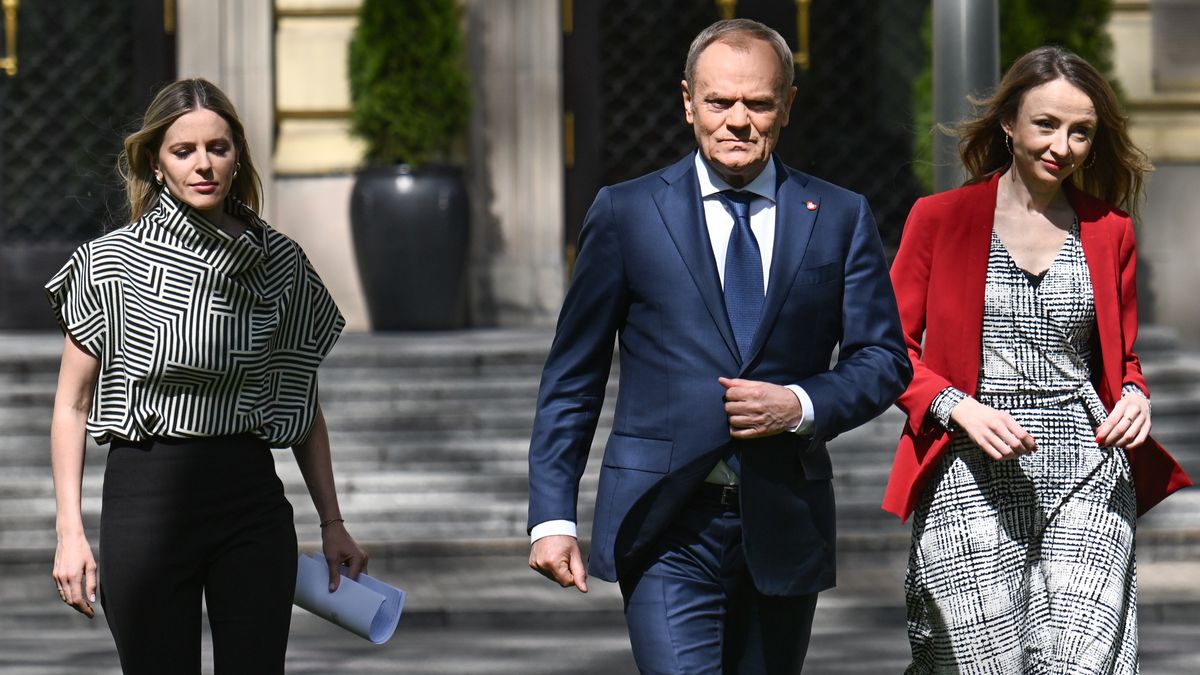 Donald Tusk, Agnieszka Dziemianowicz-Bąk, Aleksandra Gajewska