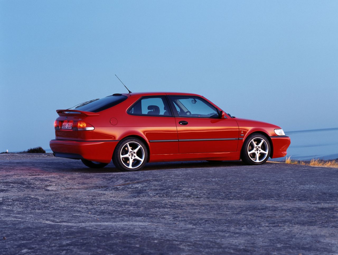 Nie tylko Saab jest już tylko wspomnieniem. 20 lat temu można było kupić auta jeszcze 6 innych marek, których już nie ma.