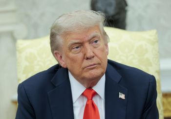 Ekspert: Trump wykazuje się sprytem w polityce wobec Iranu. Z Rosją nie