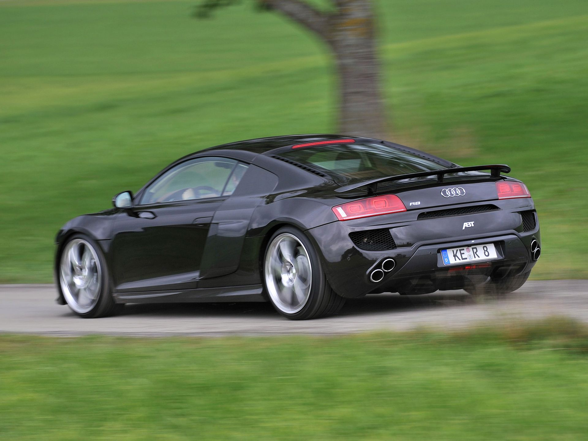 Audi R8 po tuningu [galeria] 8