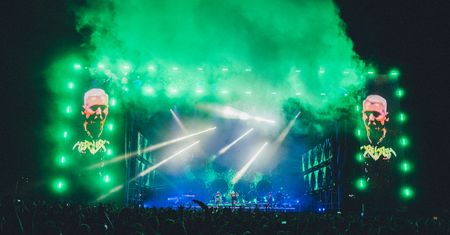 Jeden weekend, trzy dni muzyki i zero FOMO. Fajer Festiwal zamyka wakacje po swojemu.