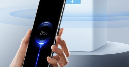 Koniec z kablami, a nawet podstawkami. Xiaomi zaprezentowało nową metodę ładowania telefonów