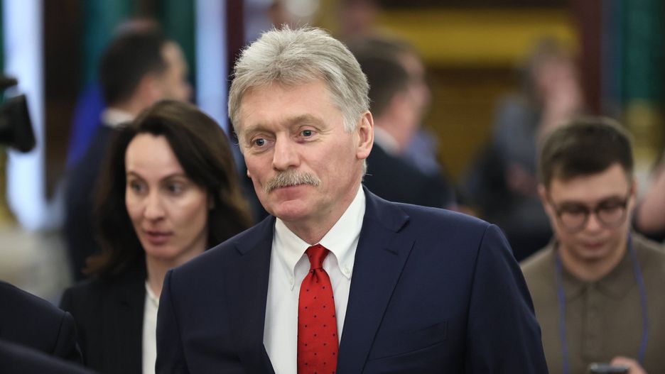 President of Tajikistan Emomali Rahmon visits Russia
epa11970218 Kremlin spokesman Dmitry Peskov (C) attends a press conference of Russian President Vladimir Putin and President of Tajikistan Emomali Rahmon following their meeting at the Kremlin in Moscow, Russia, 17 March 2025. Emomali Rahmon is on an official visit to Moscow.  EPA/YURI KOCHETKOV 
Dostawca: PAP/EPA.
YURI KOCHETKOV
Head of state