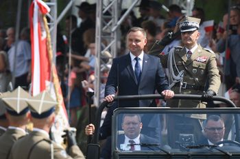 10 lat Andrzeja Dudy jako Zwierzchnika Sił Zbrojnych. Od Caracali do produkcji K2 w Polsce