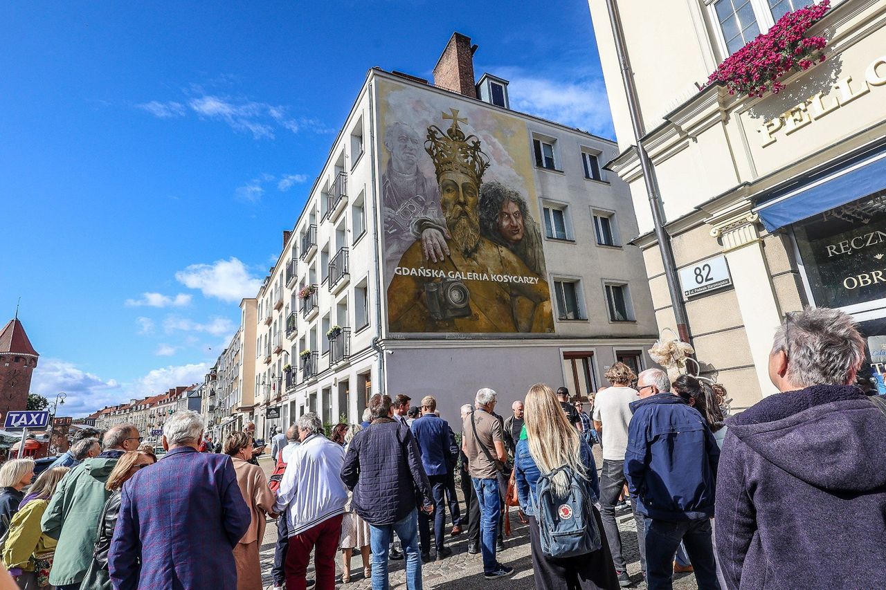 Gdańsk: Powstał mural, upamiętniający Zbigniewa i Macieja Kosycarzy