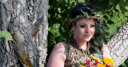 Najdziwniejszy ślub na świecie. Nie zgadniecie, za kogo wyszła 37-latka