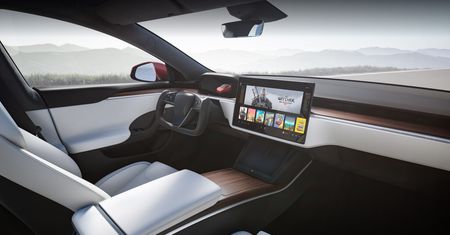 Tesla wyłączy kontrowersyjną funkcję. Ma być bezpieczniej