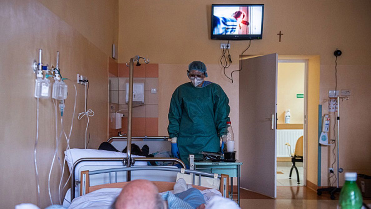 Nowe powikłanie po COVID-19? Czym jest niedobór glutationu i czy jest groźny?