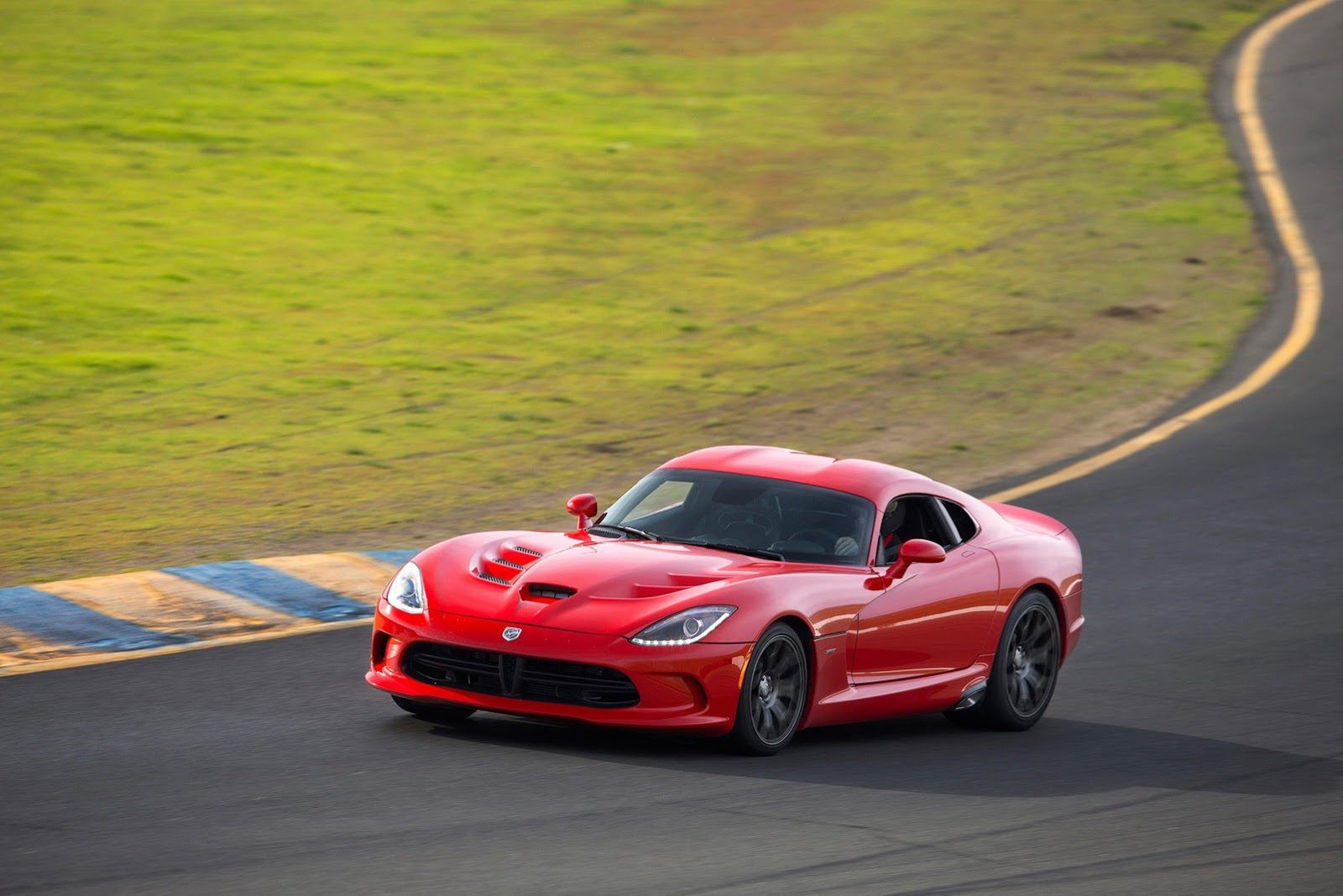 2013 SRT Viper - w żółci, czerwieni, czerni i niebieskim [aktualizacja] 37