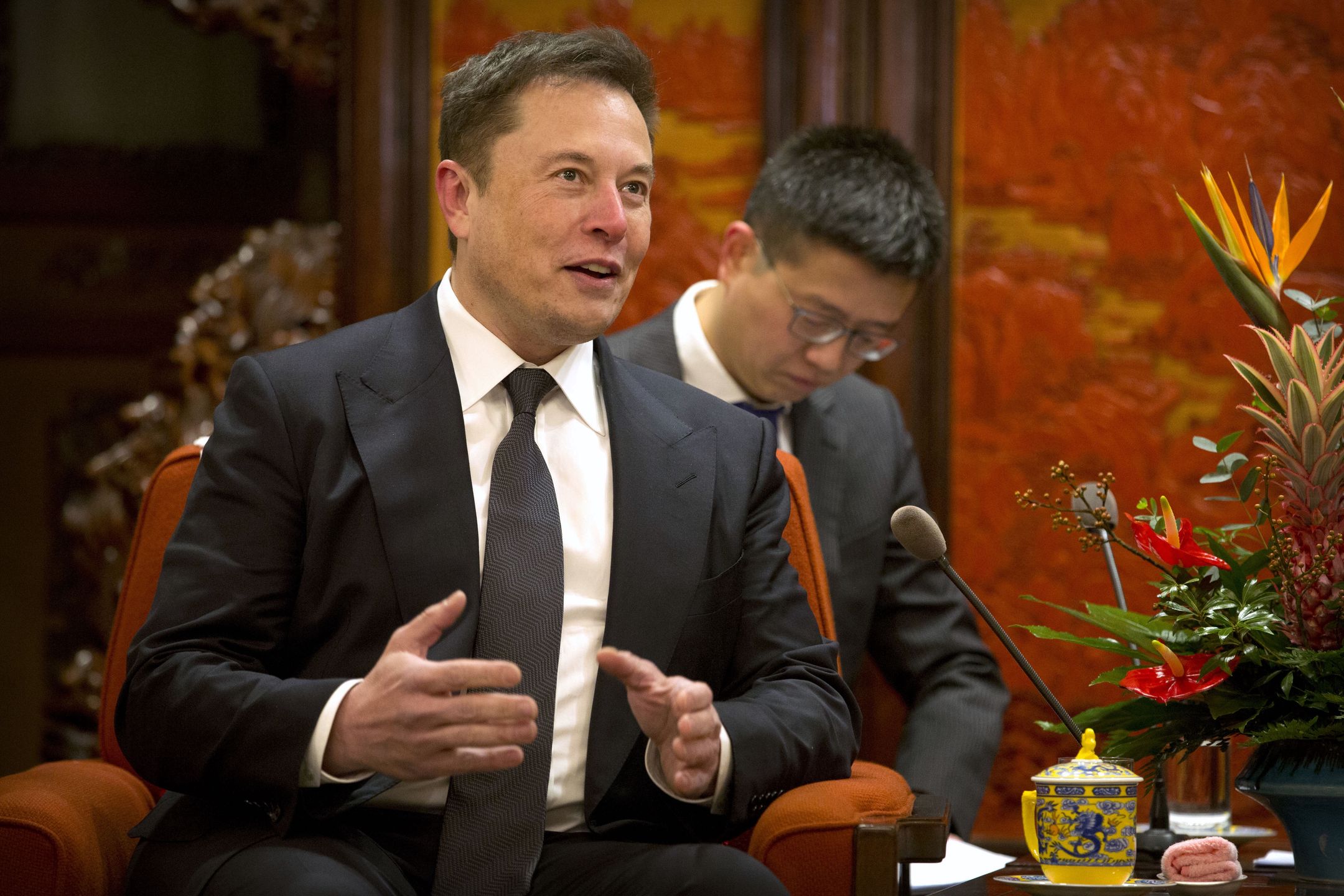 Elon Musk podczas swojej wizyty w Chinach w 2018 roku 