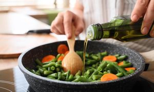 Eksperci zalecają te produkty. Obniżają cholesterol i wspierają serce