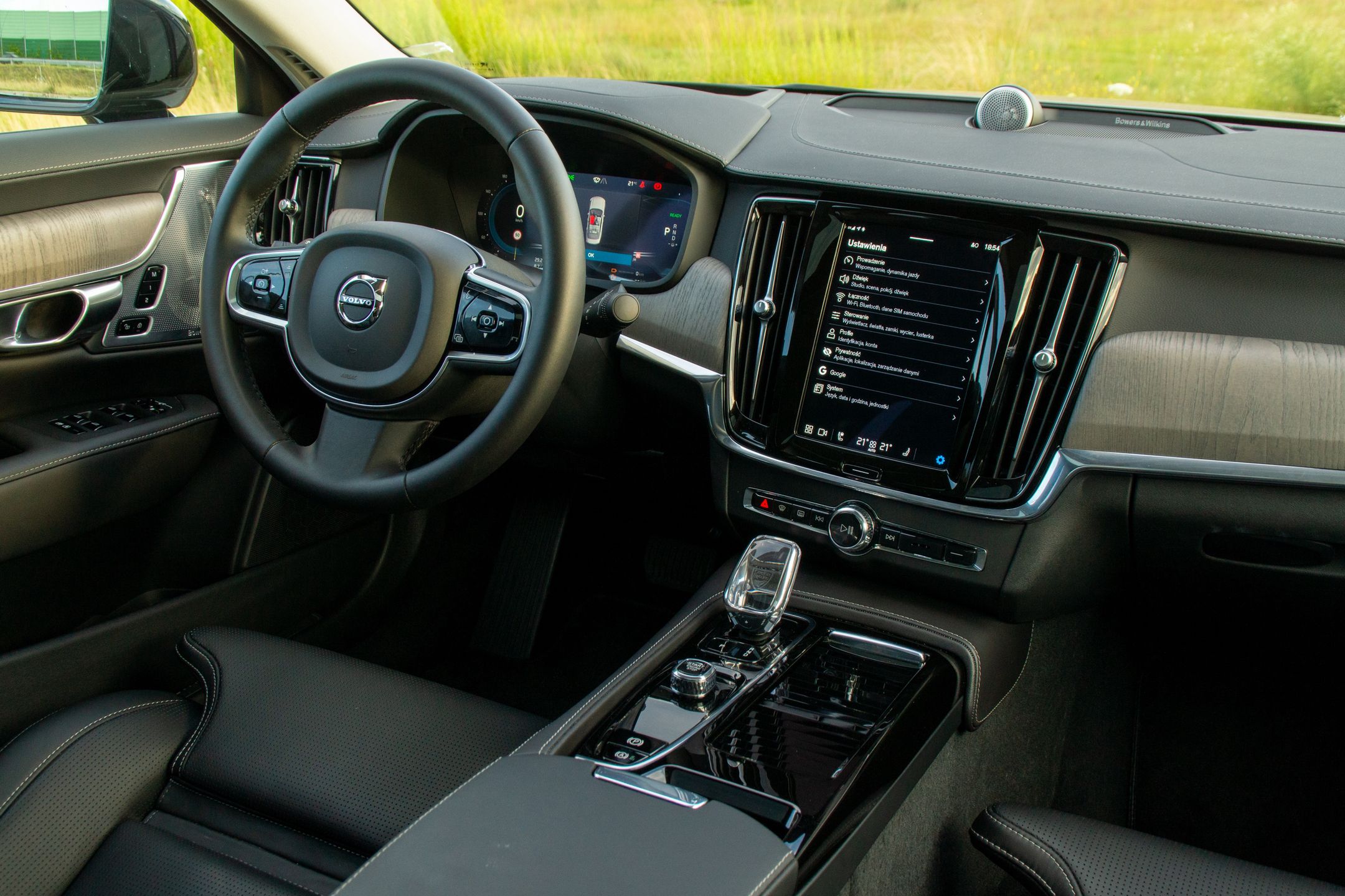 Volvo S90 T8