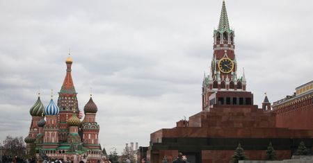 Sankcje Trumpa na Moskwę działają. "Głodzą machinę wojenną Putina"
