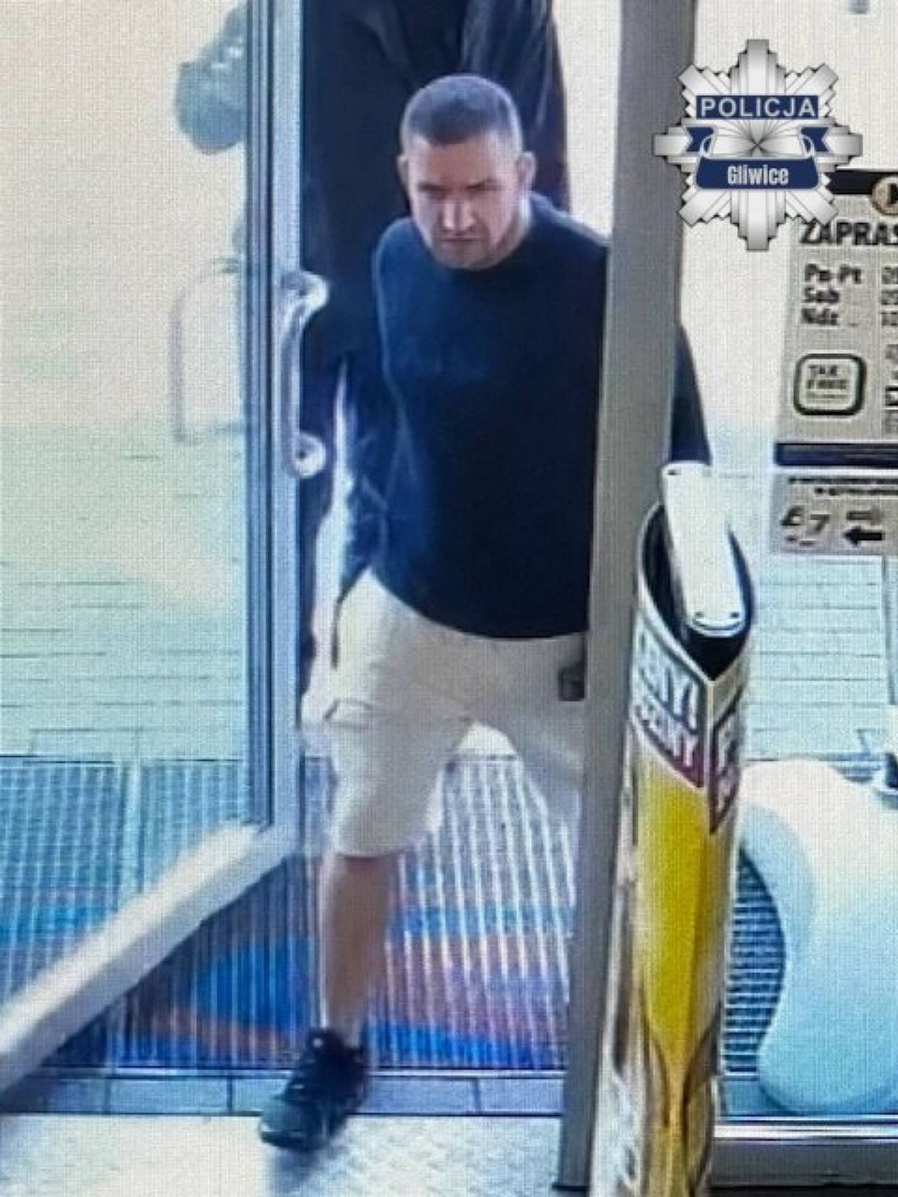 Knurów: Kradzież iPhone'ów za ponad 9 tysięcy. Policja publikuje wizerunek podejrzanych