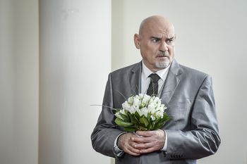 Aktor "Na Wspólnej" pokazał zdjęcie z młodości. Tak Obłoza wyglądał na maturze?