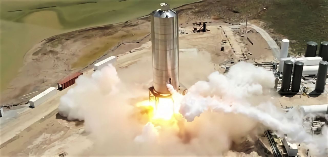 Spektakularny test SpaceX. Starship to rakieta, która zabierze ludzi na Marsa