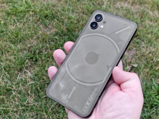 Nothing Phone (1)