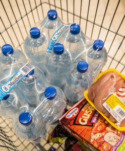 Polacy robią wojenne zapasy? Oto jak wygląda sprzedaż konserw