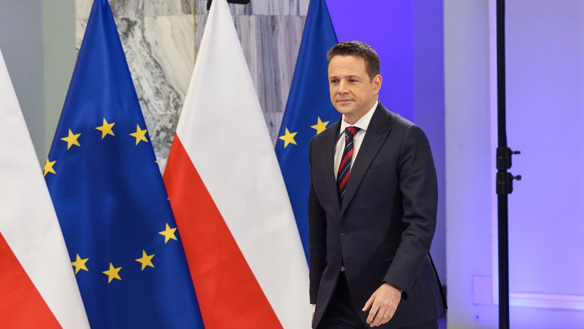 Rafa� Trzaskowski
Warszawa, 01.04.2025. Wybory Prezydenta RP 2025 - kampania. Kandydat KO, prezydent Warszawy Rafa� Trzaskowski podczas og�lnopolskiej konferencji prasowej w Pa�acu Kultury i Nauki w Warszawie, 1 bm. (mr) PAP/Albert Zawada
Albert Zawada
kampania, konferencja, Pa�ac Kultury i Nauki, polityk polityka, prasowa, prezydencka, prezydenckie, wyborcza, wybory, flagi, polski, ue, samorz�dowiec, Koalicja Obywatelska, Platforma Obywatelska