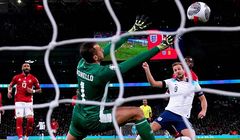 Polacy wolą śledzić sport w telewizji niż w internecie. Lubią sportowców, cenią sponsoring