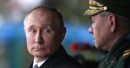 Spotkanie w bunkrze. Wiadomo, co Szojgu powiedział Putinowi
