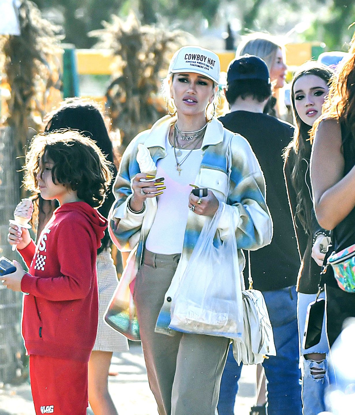 Gwen Stefani na farmie dyni z rodziną