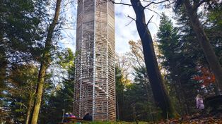 Gorlice: Jesienne widoki z wieży na Łysuli. Tłumy wędrują na szczyt