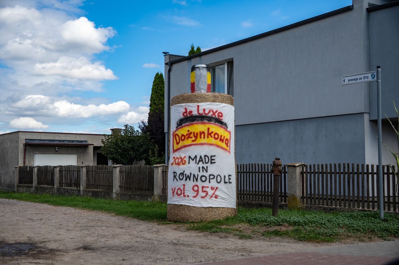 Dożynkowe dekoracje w Równopolu