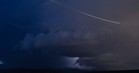 Fragmenty meteorytu mogą pomóc w rozwiązaniu zagadki powstania życia na Ziemi
