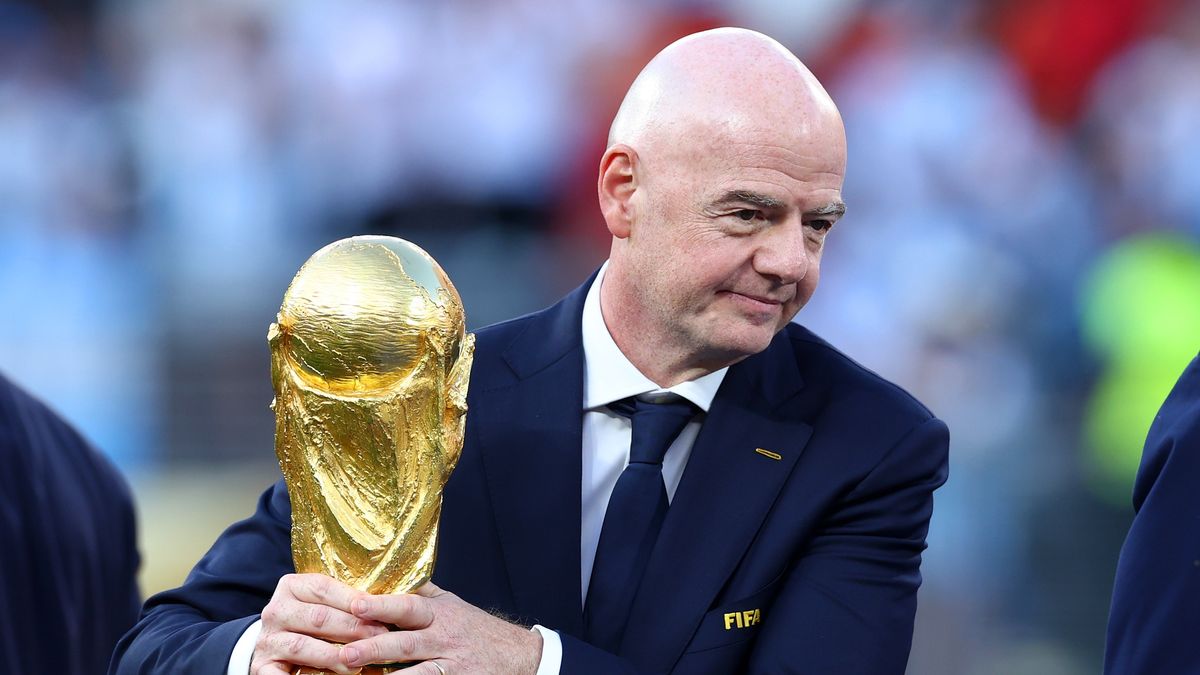EAST RUTHERFORD, NEW JERSEY - JULY 19: FIFA President Gianni Infantino holds the trophy at full-time following the FIFA World Cup 2026 Final match between Spain and Argentina at New York New Jersey Stadium on July 19, 2026 in East Rutherford, New Jersey. (Photo by Chris Brunskill/Fantasista/Getty Images)