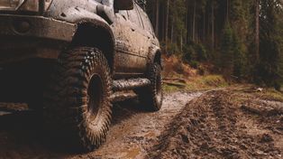 Częstochowa: Rajd MUST HEWEA. Ponad 50 załóg zmierzyło się w off-roadowym wyzwaniu