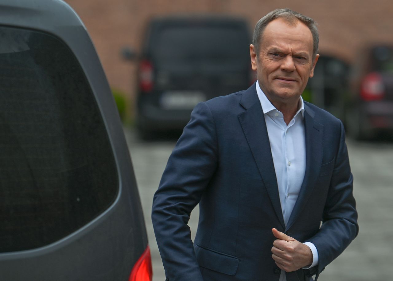 Donald Tusk przypomina, że w ubiegłym roku ostrzegał rządzących przed spadkami cen zboża