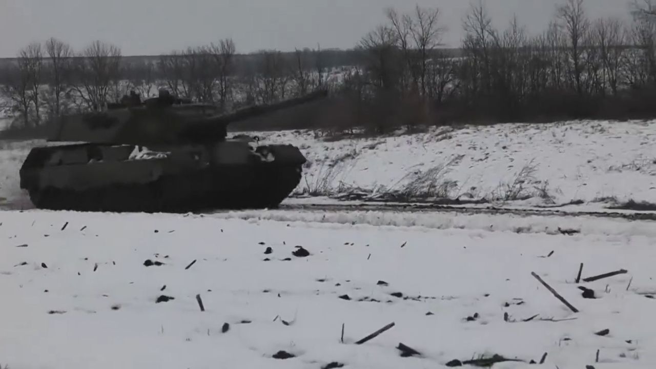 One of the Leopard 1A5DK tanks gifted to Ukraine somewhere in the Kharkiv region.