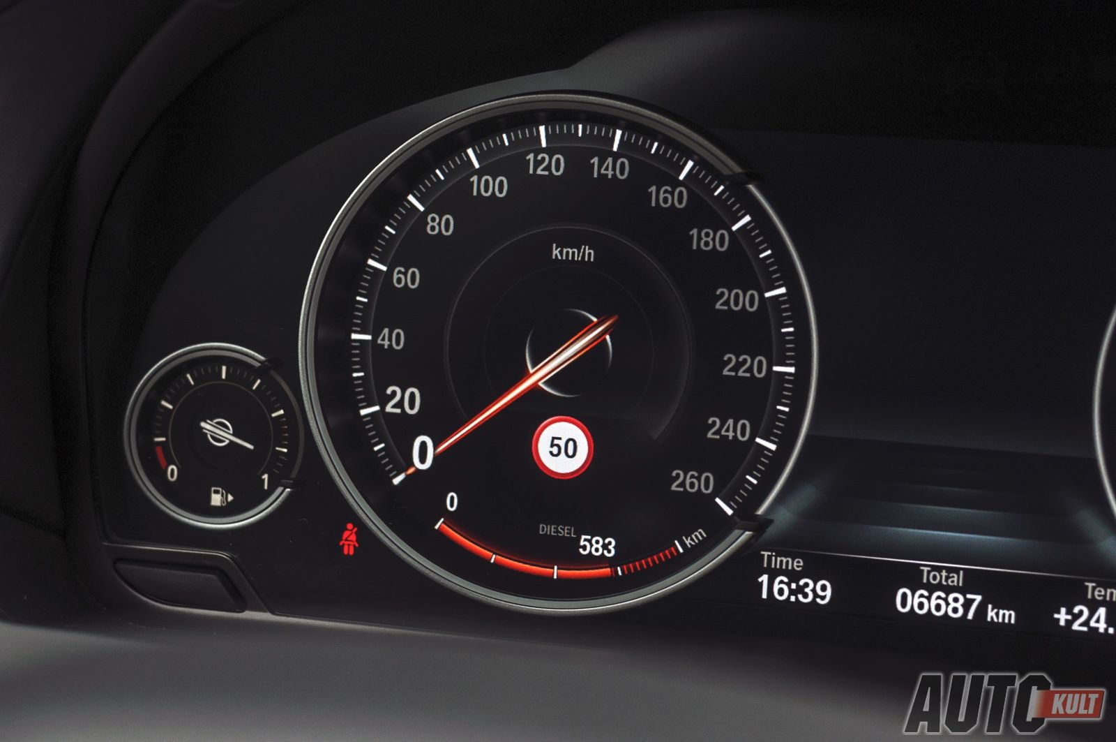 BMW 750d xDrive M-Sport kontra Audi A8 4.2 TDI quattro - test [galeria] 42